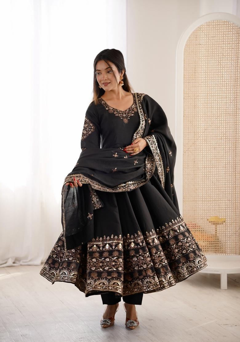 Black Embroidered Silk Blend Kurta Set - Indya
