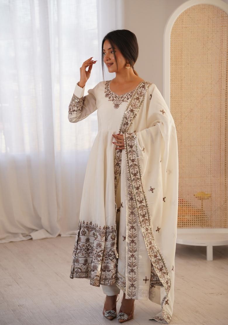 White Embroidered Silk Blend Kurta Set - Indya