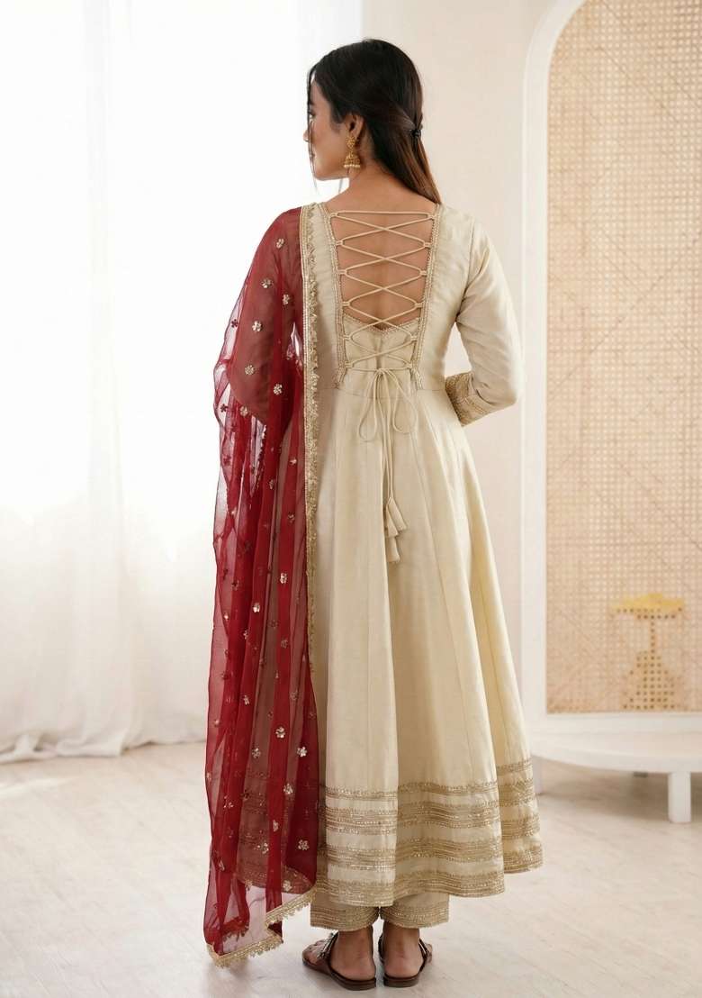 White Embroidered Silk Blend Kurta Set - Indya