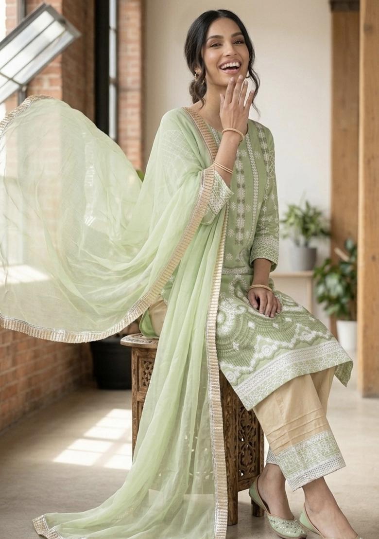 Pista Embroidered Silk Blend Kurta Set - Indya