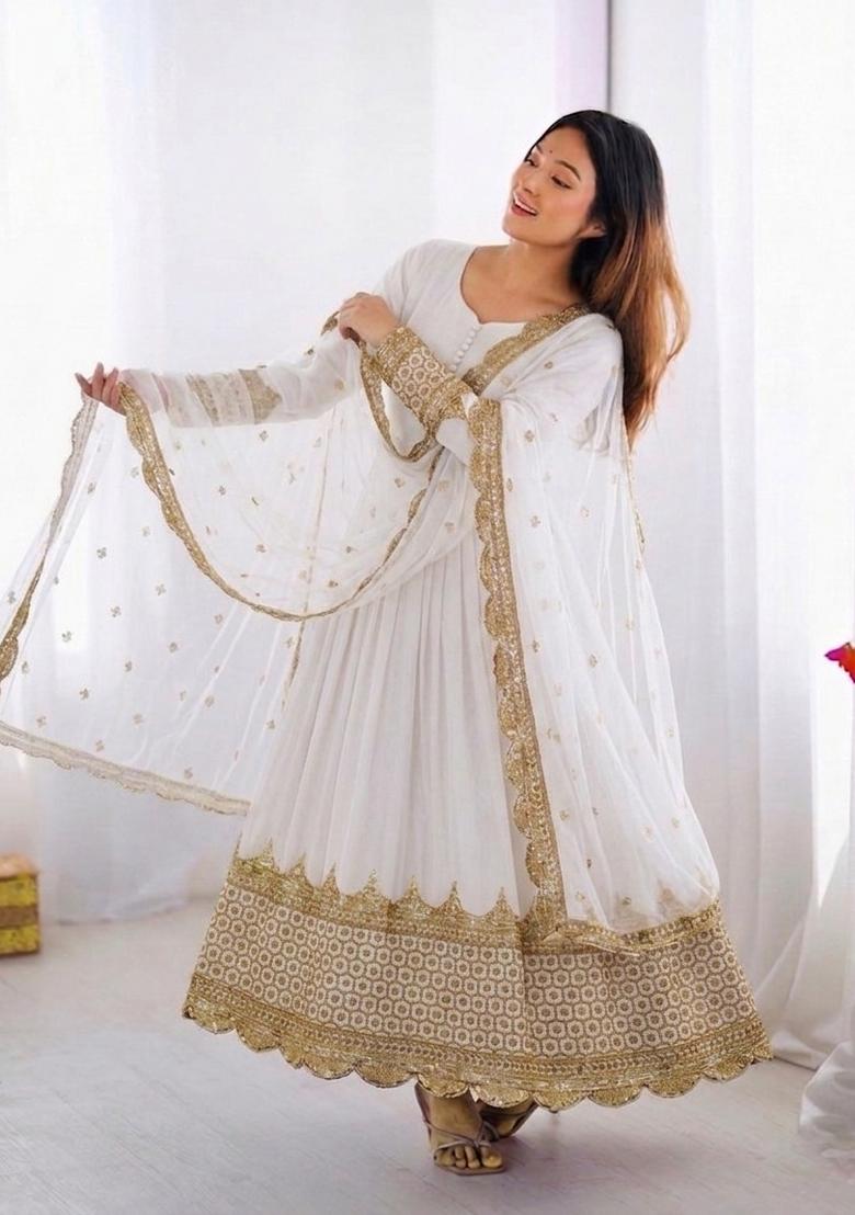 White Embroidered Silk Blend Kurta With Dupatta - Indya