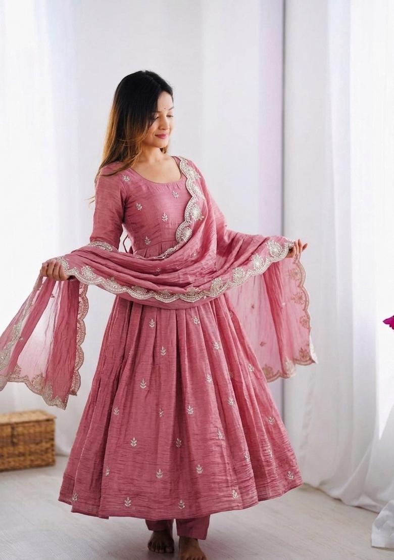 Peach Embroidered Silk Blend Kurta Set - Indya