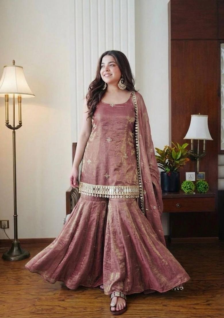 Peach Embroidered Silk Blend Kurta Set - Indya