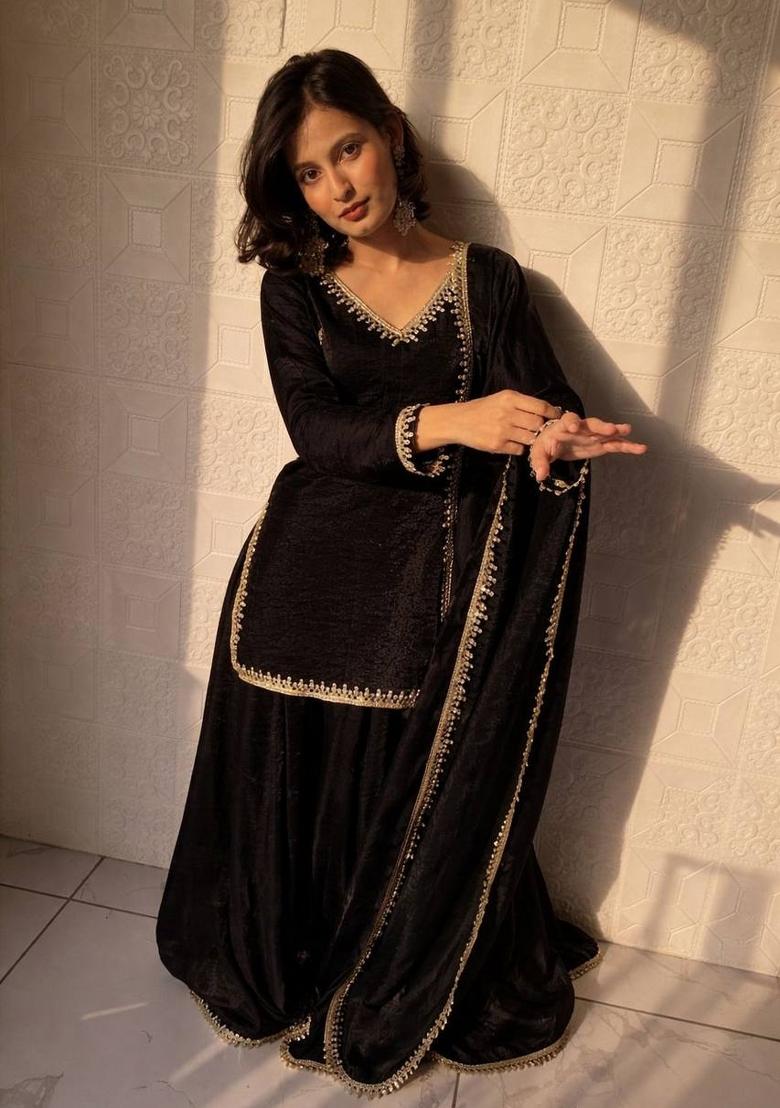 Black Mirror Work Silk Blend Kurta Set - Indya