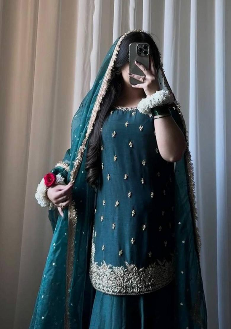 Teal Embroidered Silk Blend Kurta Set - Indya