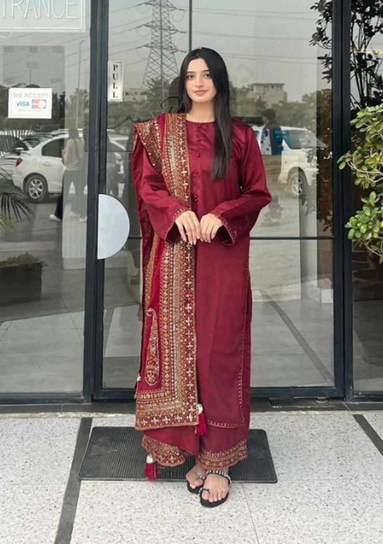 Red Embroidered Silk Pakistani Suit - Indya