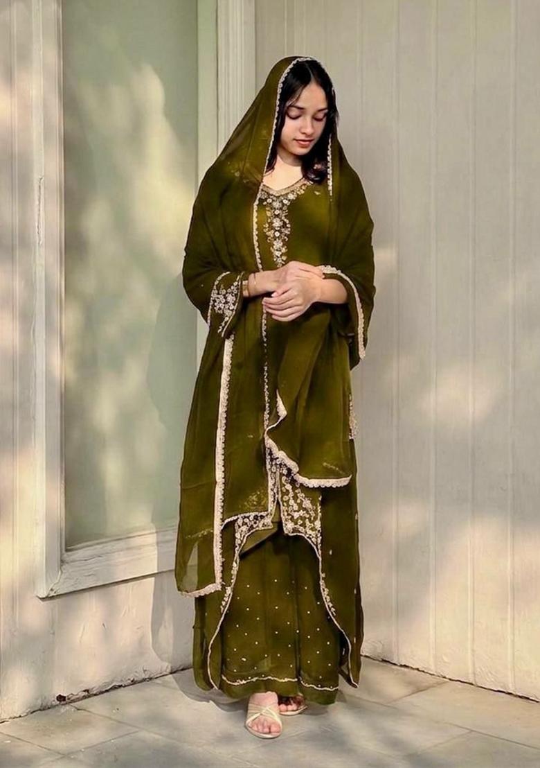 Green Embroidered Georgette Kurta Set - Indya