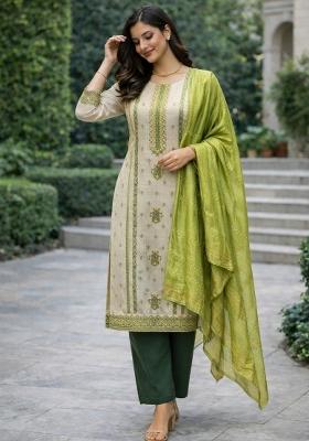 Green Woven Silk Blend Kurta Set