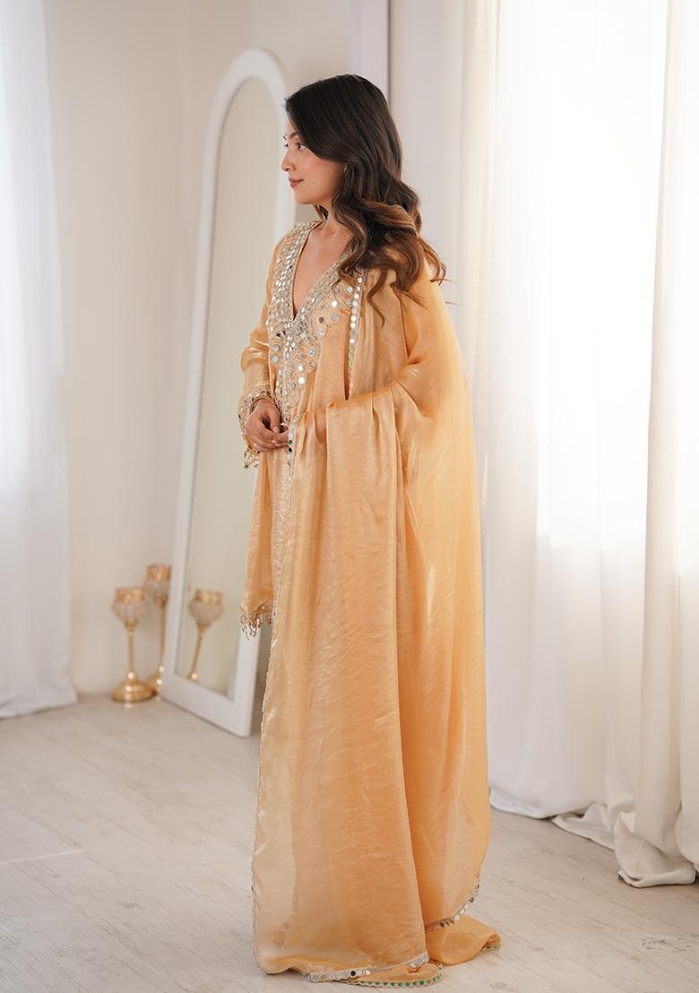 Chiku Embroidered Fendy Kurta Set - Indya