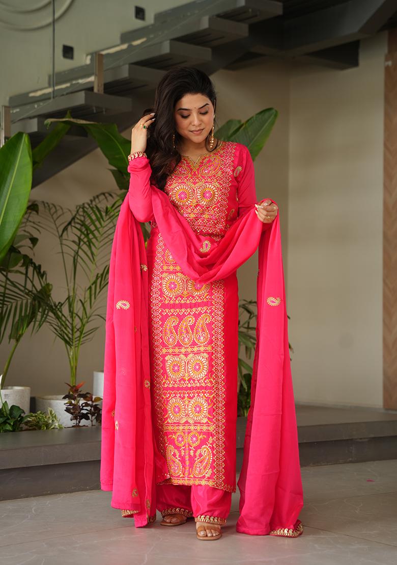 Gajari Embroidered Chinon Kurta Set - Indya