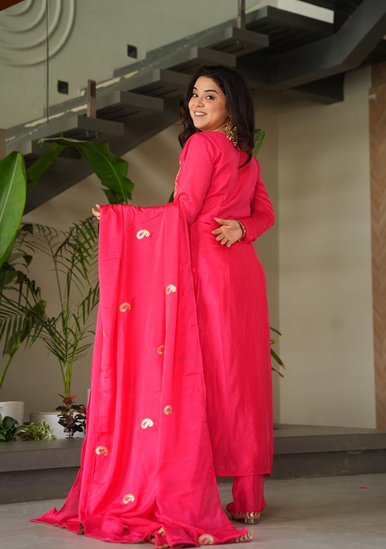 Gajari Embroidered Chinon Kurta Set - Indya