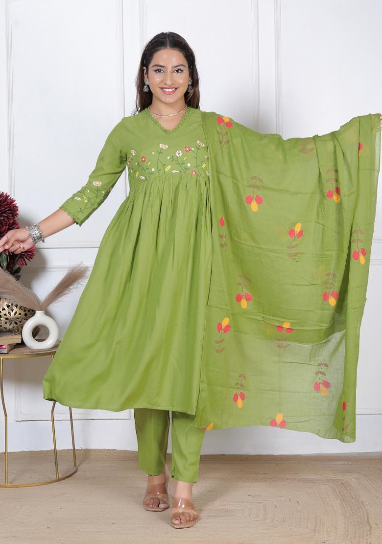 Green Embroidered Rayon Kurti Set - Indya