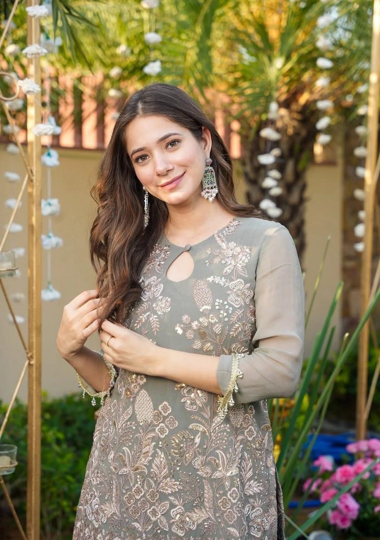Grey Embroidered Tussar Kurta Set - Indya