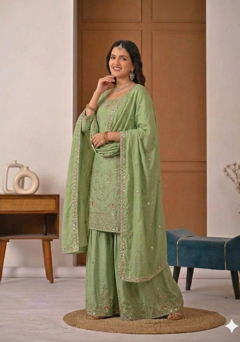 Green Embroidered Crepe Kurta Set - Indya