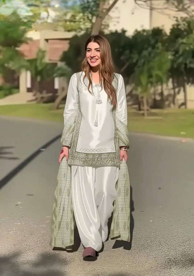 Lite Green Embroidered Silk Blend Kurta Set - Indya