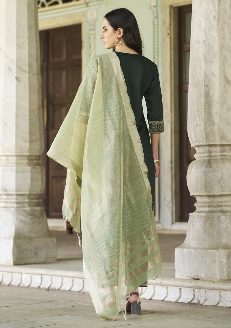 Green Embroidered Rayon Kurta Set - Indya