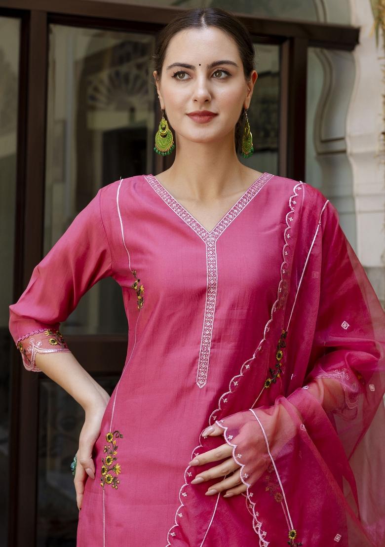 Pink Embroidered Rayon Kurta Set - Indya
