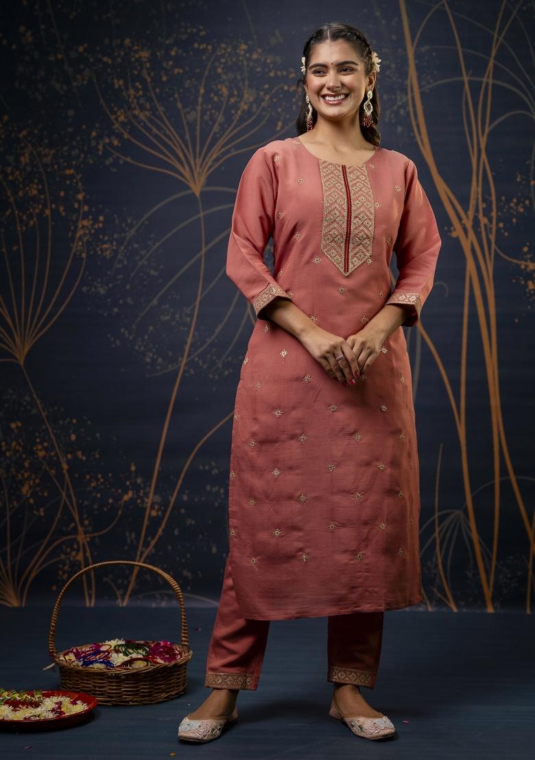 Peach Embroidered Silk Blend Kurta Set - Indya
