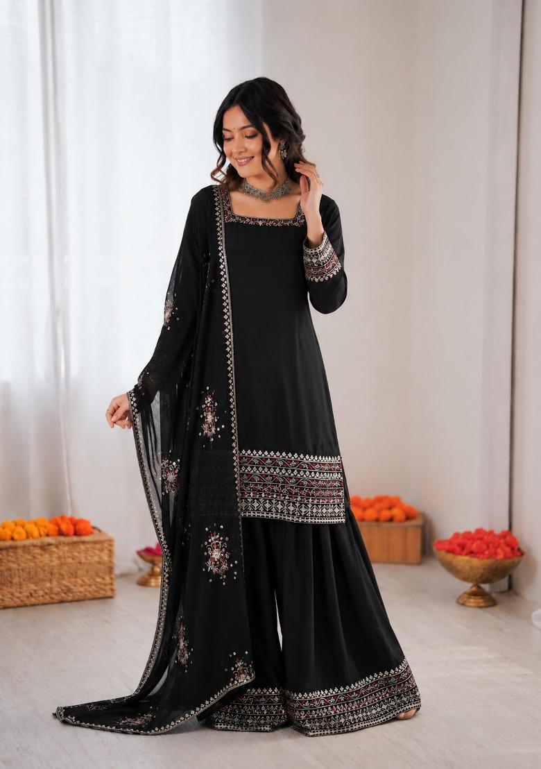 Black Embroidered Crepe Pakistani Suit Set - Indya