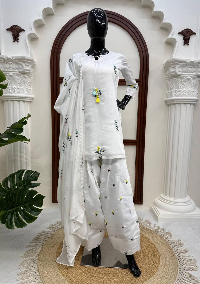 Off White Embroidered Silk Pakistani Suit Set - Indya