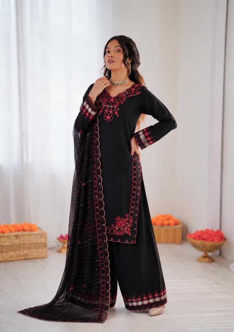 Black Embroidered Silk Pakistani Suit Set - Indya