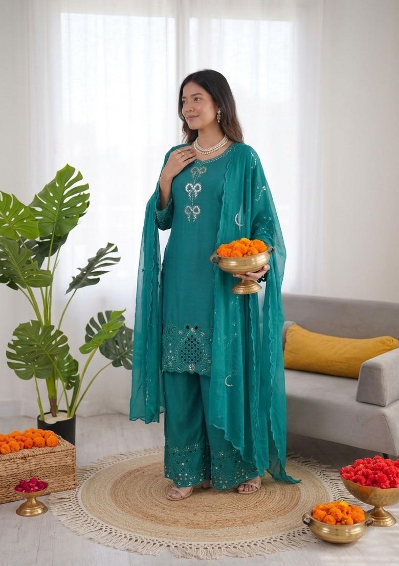 Teal Embroidered Crepe Pakistani Suit Set - Indya
