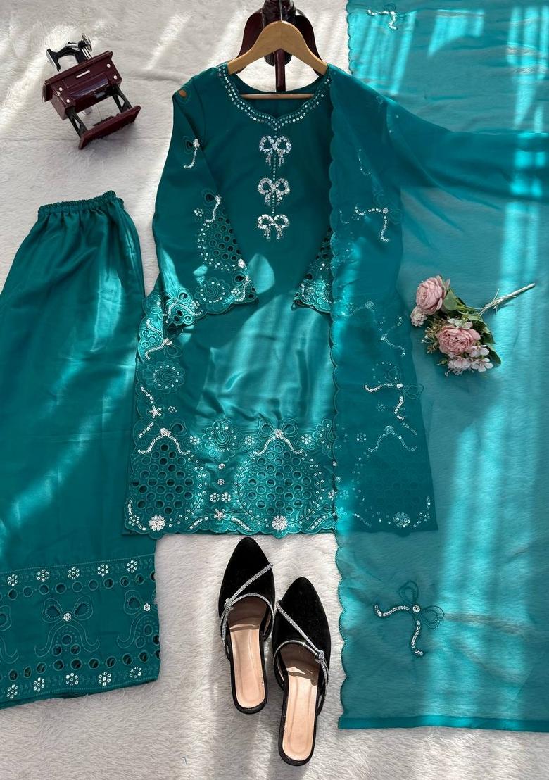 Teal Embroidered Crepe Pakistani Suit Set - Indya