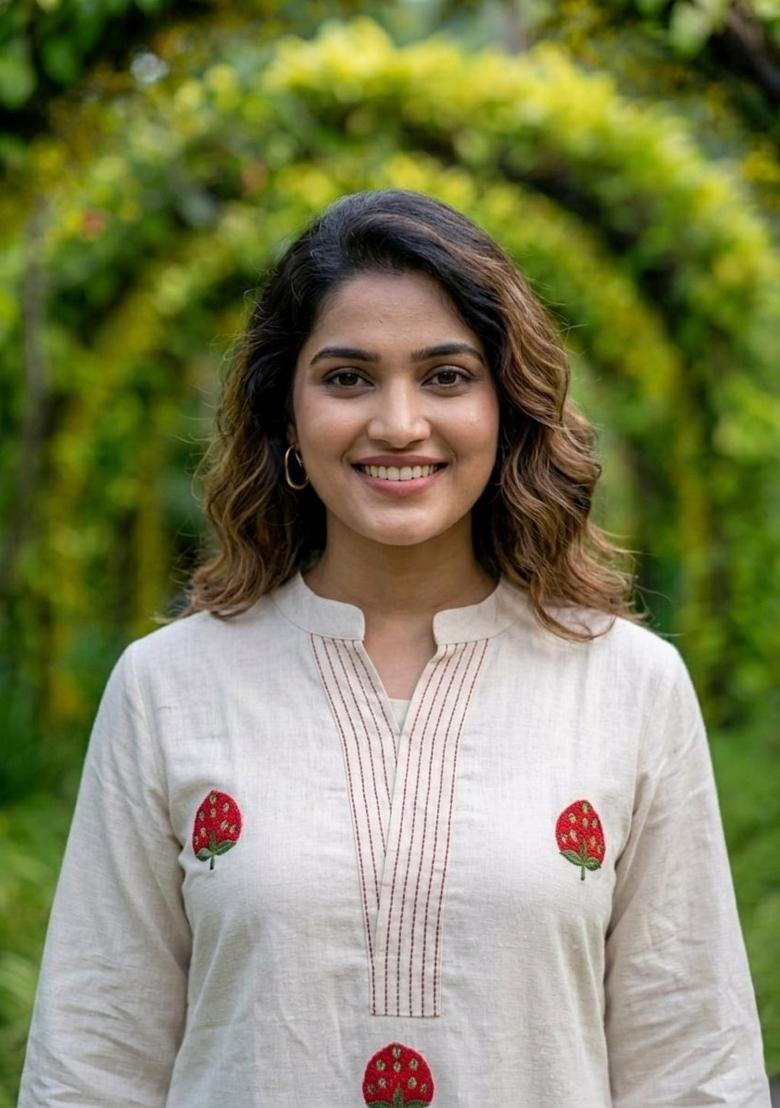 Red Embroidered Cotton Kurta Set - Indya