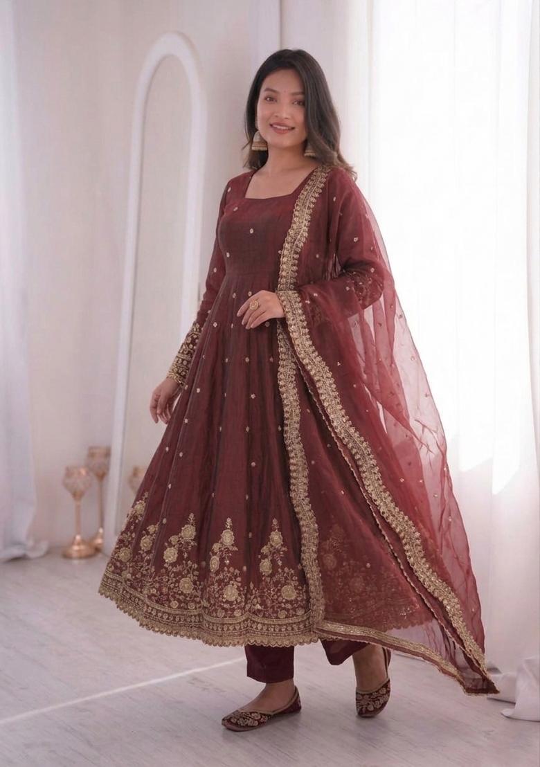 Maroon Embroidered Cotton Kurta Set - Indya