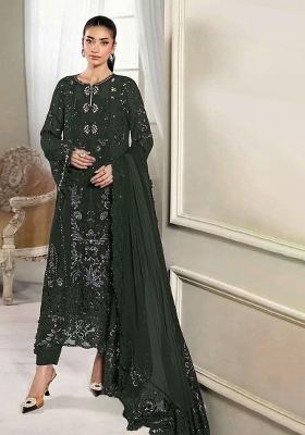 Green Embroidered Crunchy Kurta Set