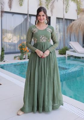 Green Embroidered Crunchy Anarkali