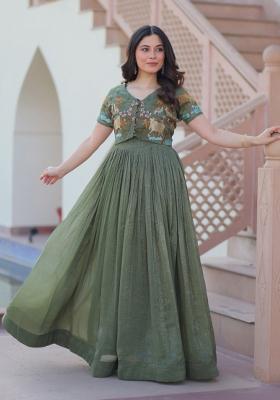 Green Embroidered Crunchy Anarkali Set