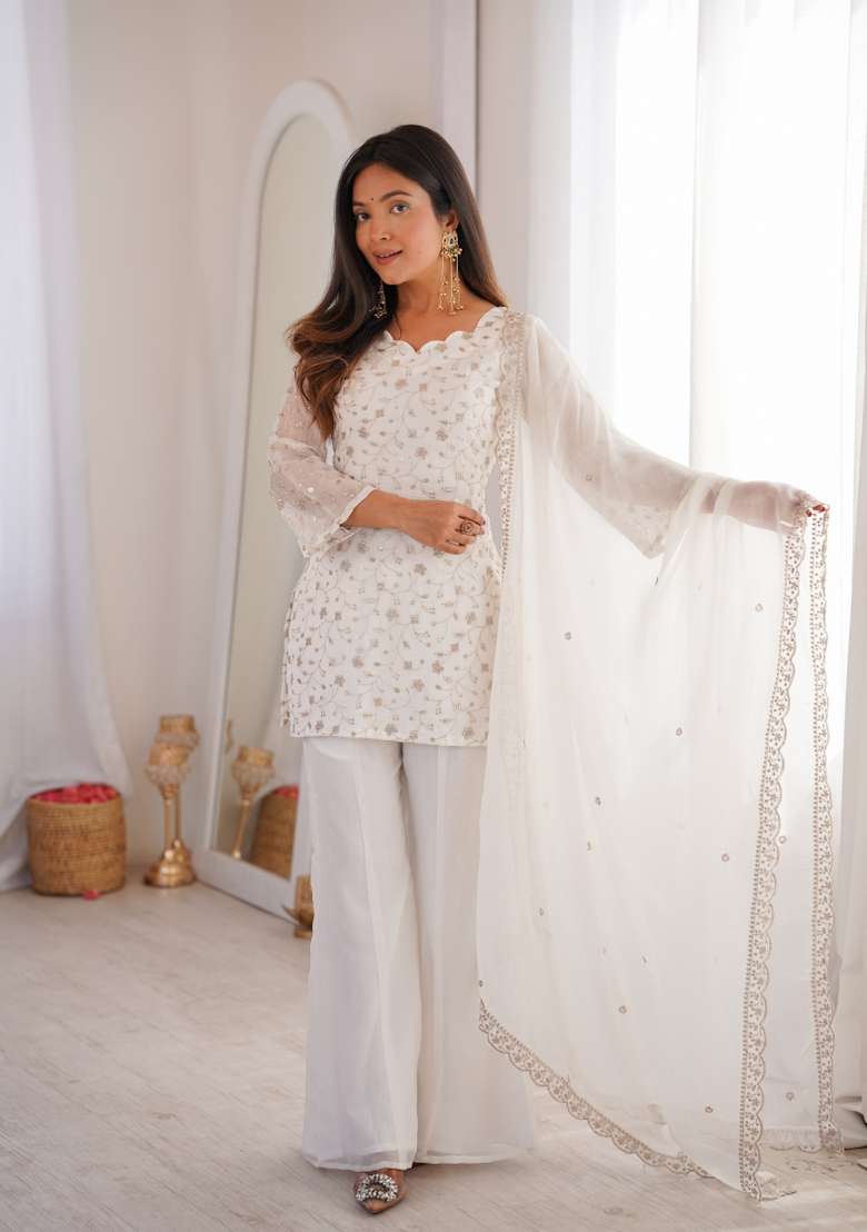 Off White Embroidered Crunchy Kurta Set - Indya