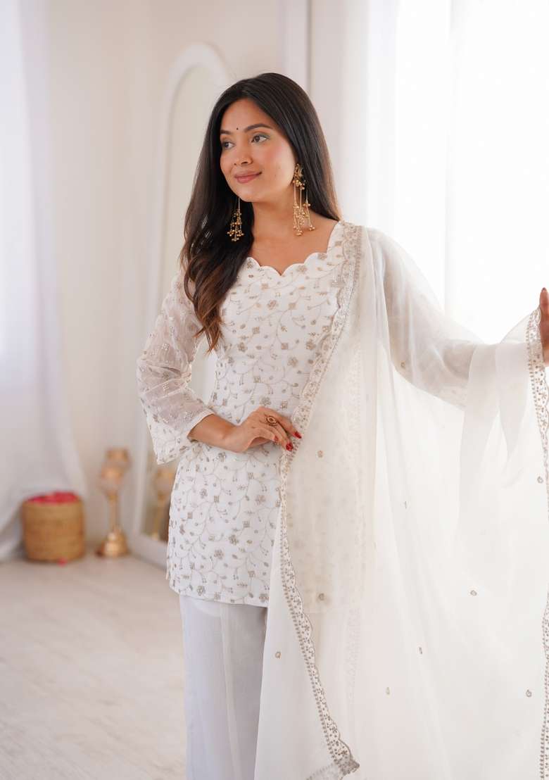 Off White Embroidered Crunchy Kurta Set - Indya