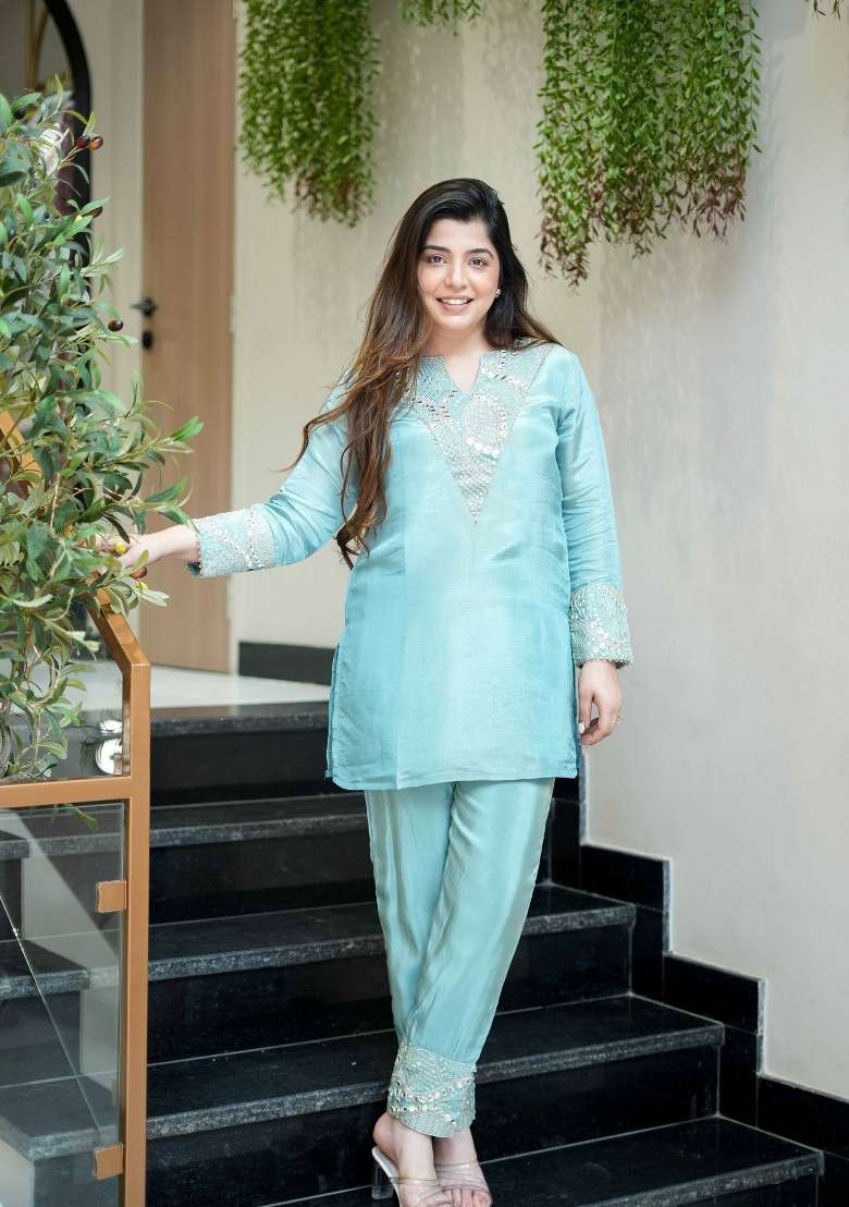 Sky Blue Embroidered Silk Blend Kurta Set - Indya