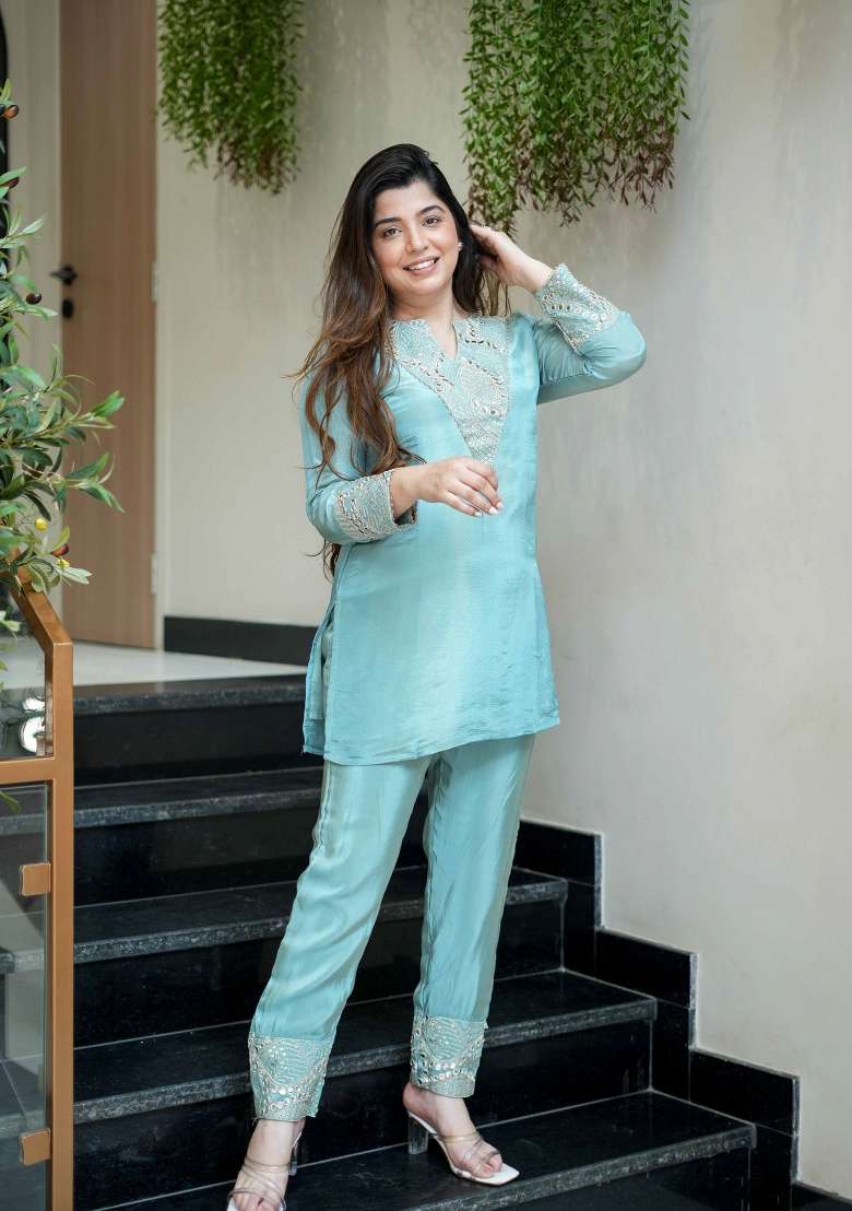 Sky Blue Embroidered Silk Blend Kurta Set - Indya