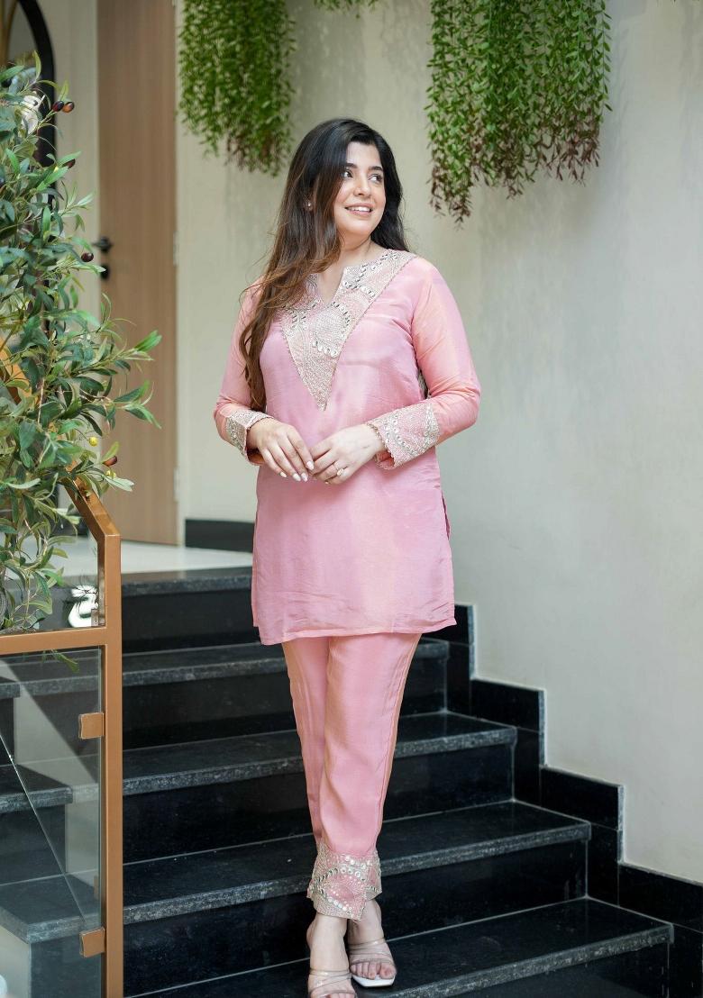 Baby Pink Embroidered Silk Blend Kurta Set - Indya