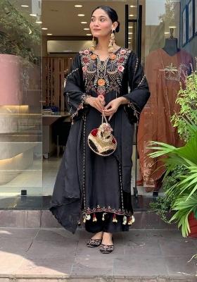 Black Embroidered Silk Blend Kurta Set