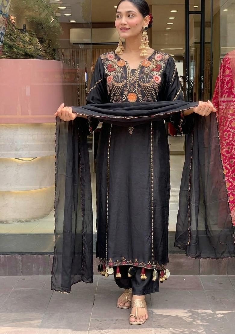 Black Embroidered Silk Blend Kurta Set - Indya