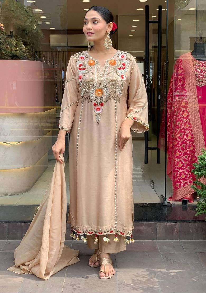Cream Embroidered Chanderi Kurta Set - Indya