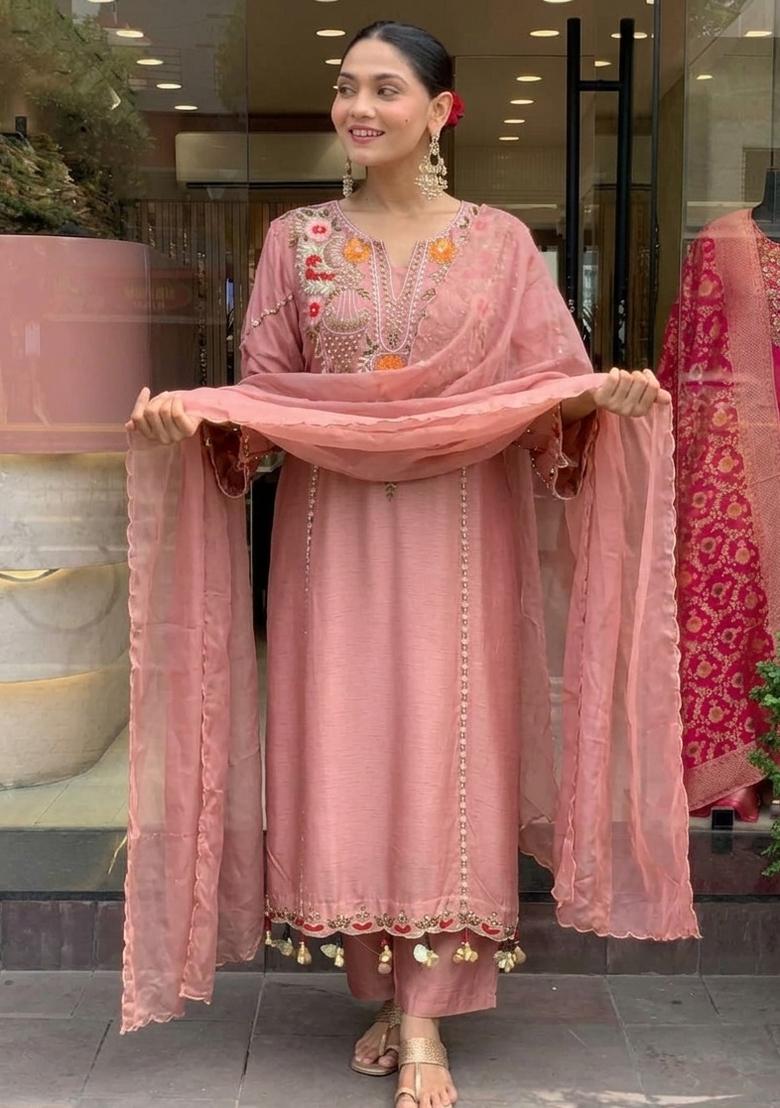 Peach Embroidered Chanderi Kurta Set - Indya