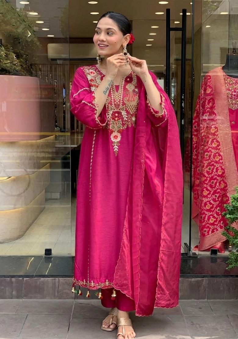 Pink Embroidered Chanderi Kurta Set - Indya