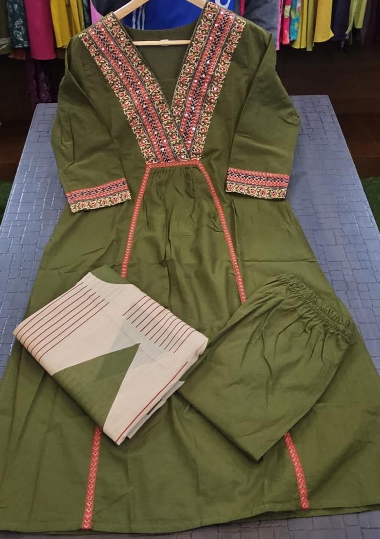Green Embroidered Cotton Kurta Set - Indya