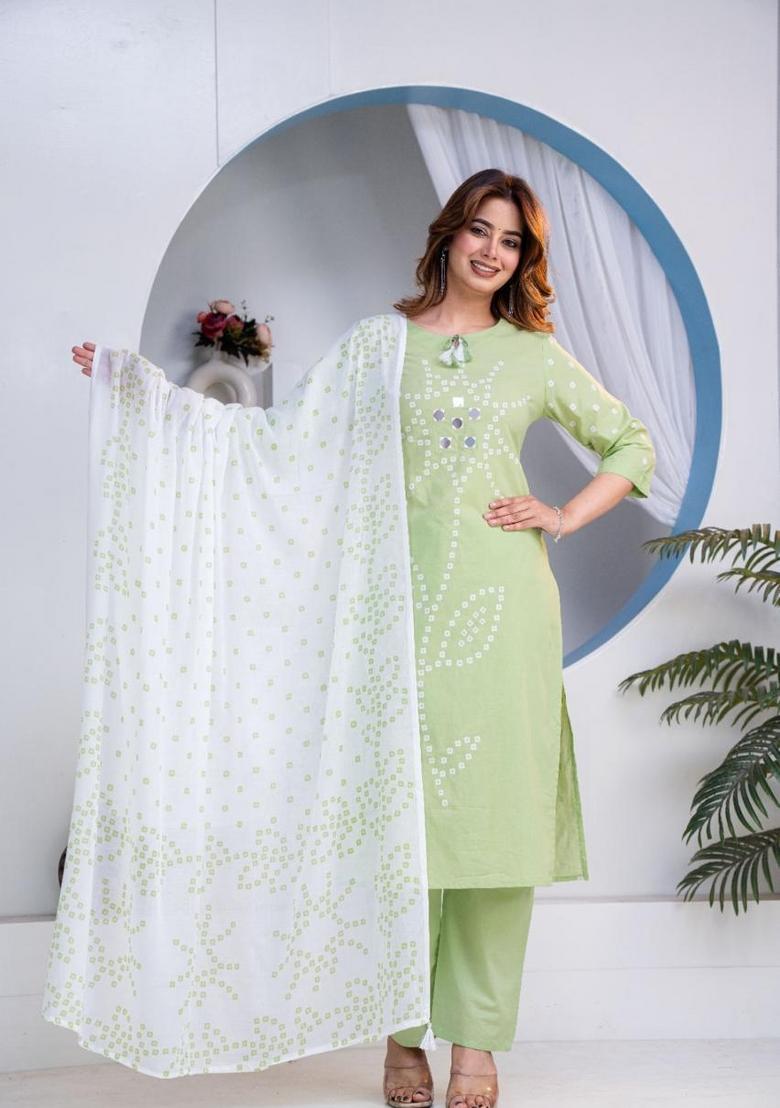 Green Mirror Work Cotton Kurta Set - Indya