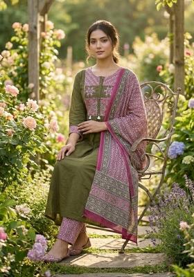 Green Embroidered Cotton Kurta Set