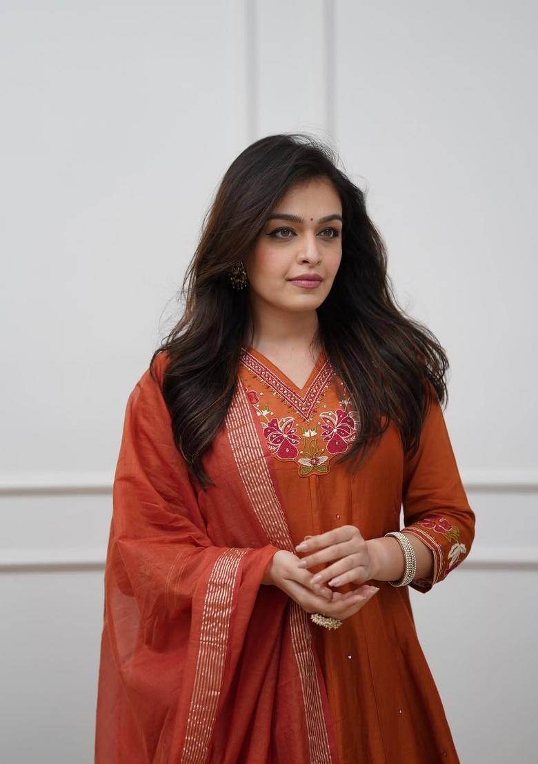 Copper Embroidered Cotton Kurta Set - Indya