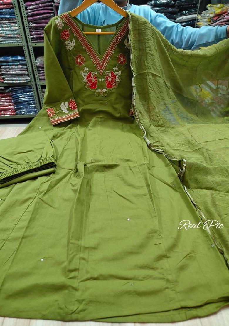 Green Embroidered Cotton Kurta Set - Indya