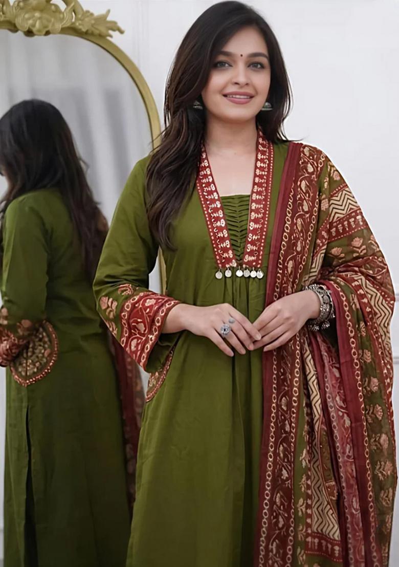 Green Embroidered Cotton Kurta Set - Indya