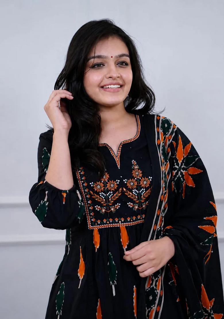 Black Embroidered Cotton Kurta Set - Indya