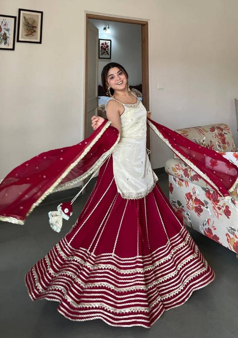 White Mirror Work Silk Blend Lehenga Set - Indya